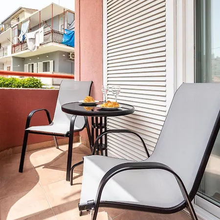 Linda - Apartment *